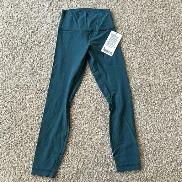 Lululemon ribbed align leggings - Picture 1 of 2